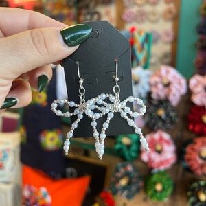 Elegant Silver Bow Pearl Earrings